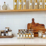 Pot à épices en verre avec couvercle en bois d’acacia 200 ml - L'ordonnée